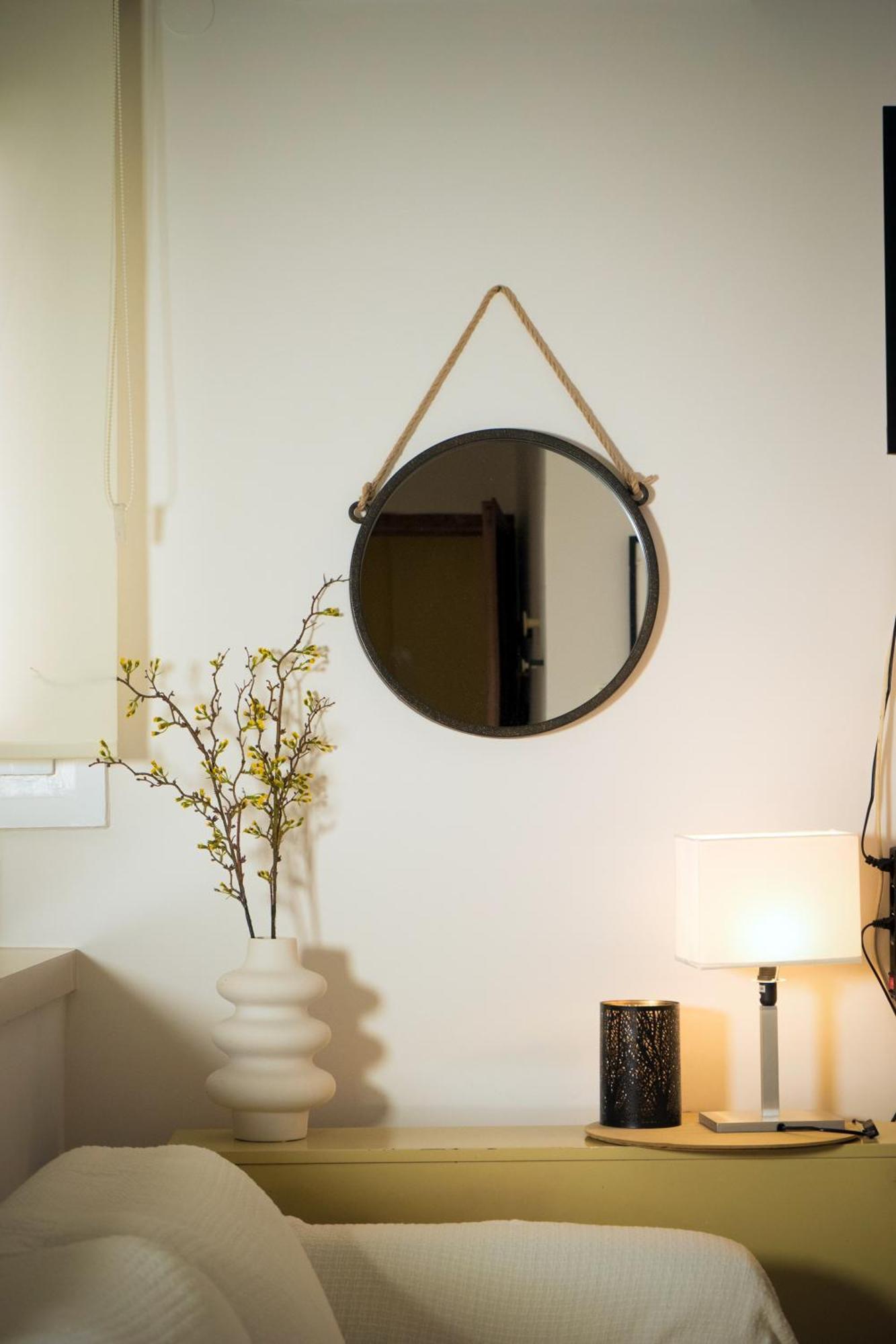 Beautiful Downtown Studio! Giannina Esterno foto