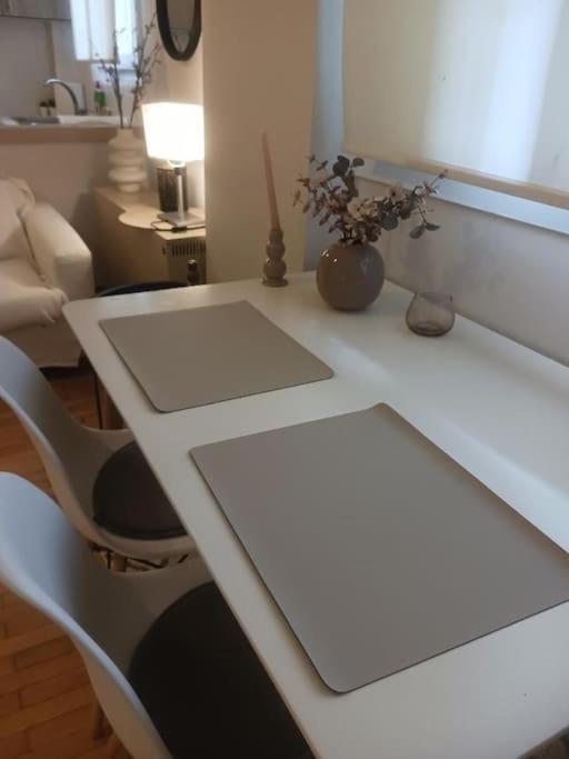 Beautiful Downtown Studio! Giannina Esterno foto